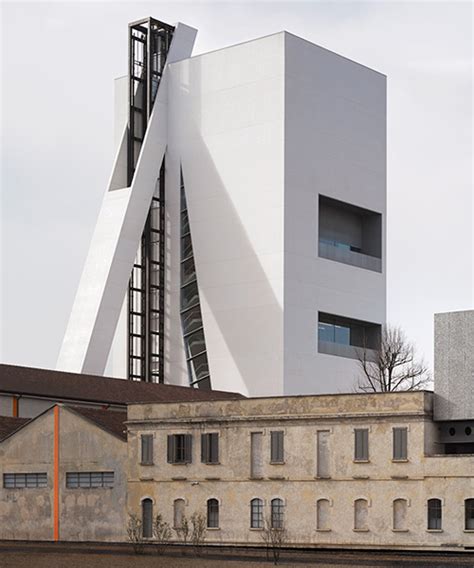 torre fondazione prada prezzo|visita fondazione prada.